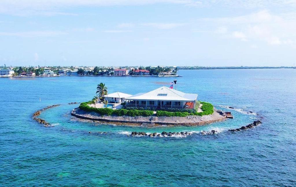East Sister Rock Island Villa Marathon Exterior photo