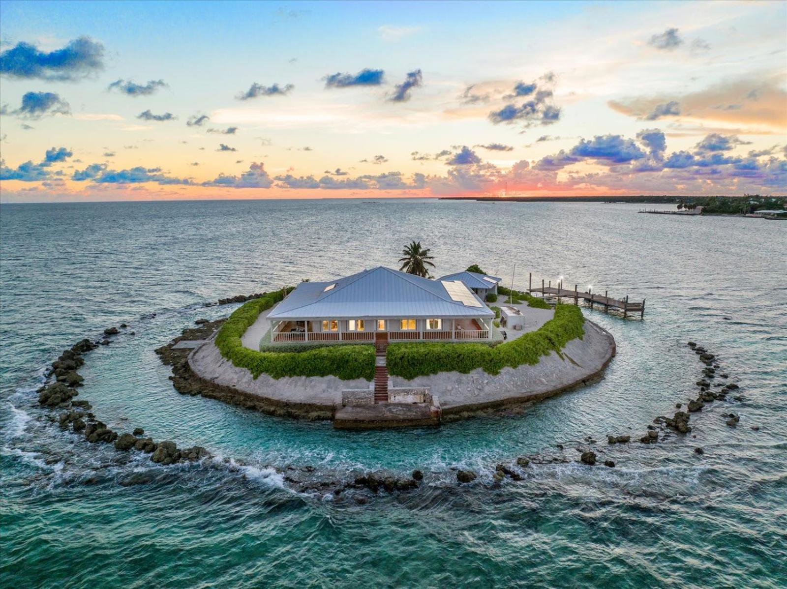 East Sister Rock Island Villa Marathon Exterior photo